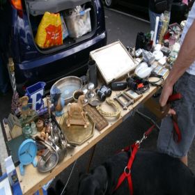 carboot_110508_22.jpg